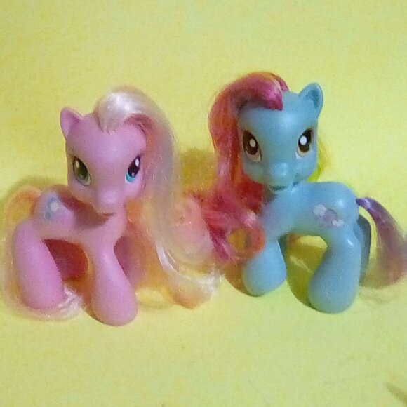 My little pony Bubble Gum machine music  playset & G3.5 mlp bundle - Picture 7 of 8